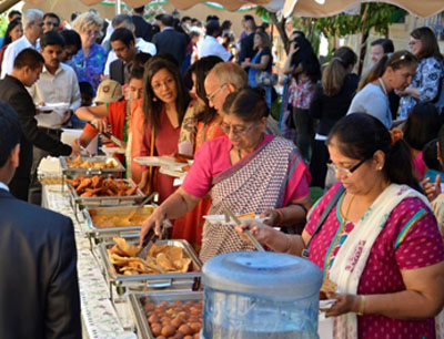 Indians, Jordanians and other visitors sample cuisine offered at a ceremony held on Saturday by the Indian embassy in Amman to mark the country’s independence anniversary (Photo courtesy of Indian embassy)